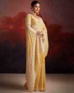 Women Traditional Saree - Image 2